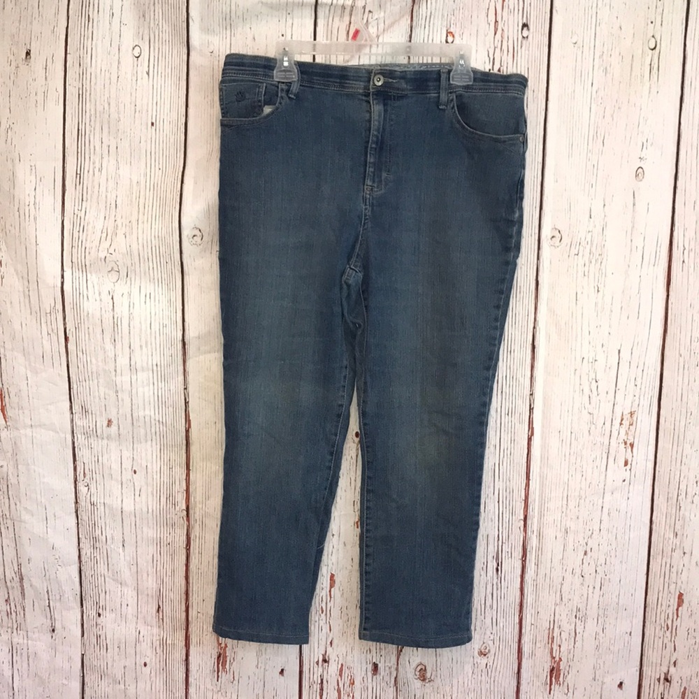 Gloria Vanderbilt jeans